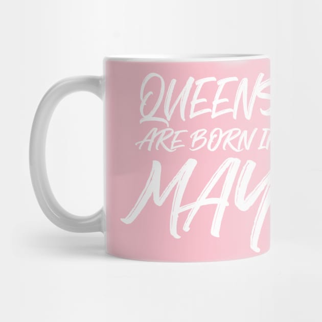 Queens are born in May by V-shirt